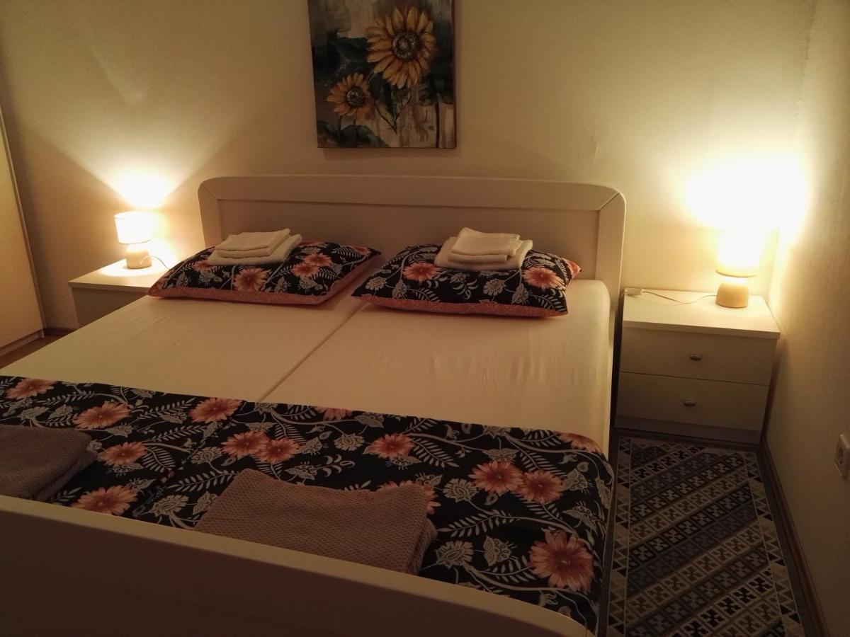 Mara Apartment พูลา ภายนอก รูปภาพ
