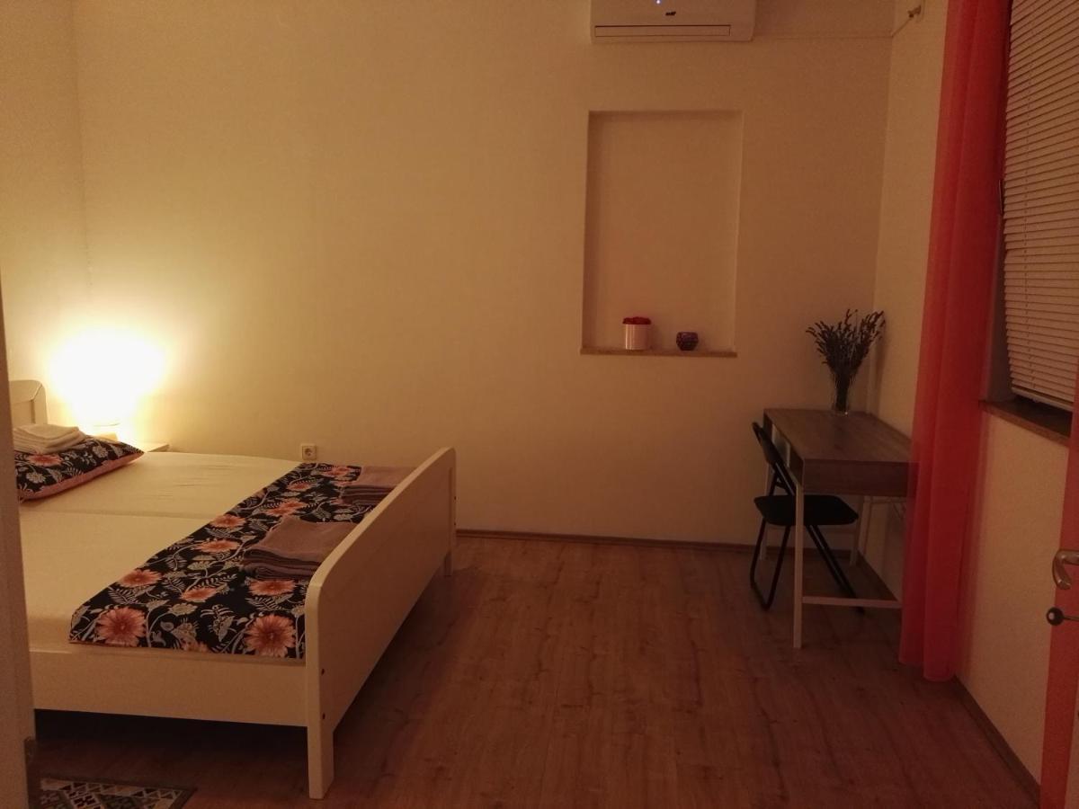 Mara Apartment พูลา ภายนอก รูปภาพ